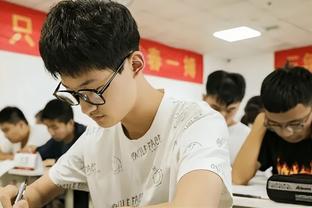 亚当斯：能加入火箭很兴奋 他们有很多很棒的年轻球员